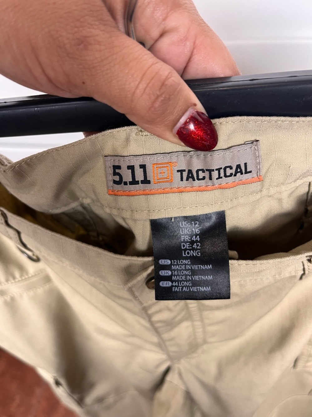 5.11 Tactical women’s Tan Cargo Pants size 12 Utility outdoors streetwear - Picture 6 of 8